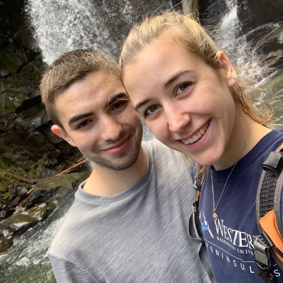 Meet your Posher, Emily - Picture 1 of 1